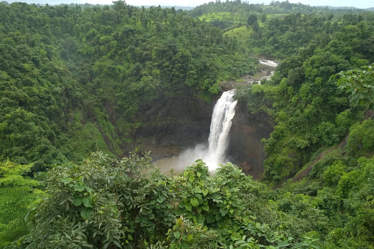 Dabhosa Waterfall
