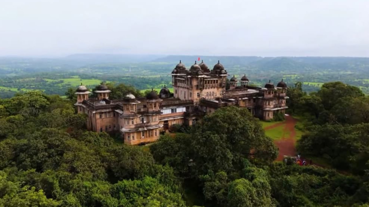 Jai Vilas Palace