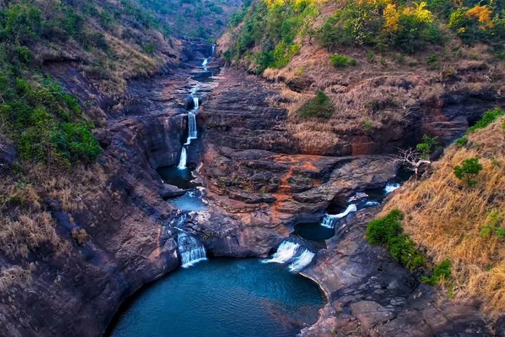 Kalmandvi Waterfall
